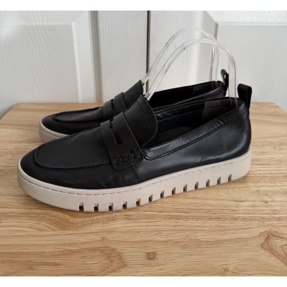 Vionic Uptown Black Leather Slip-on Loafer Women's size 7